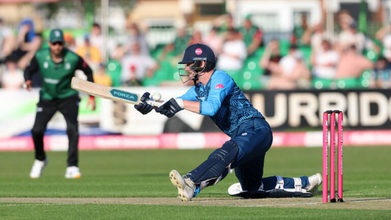 Donald demolition job seals local bragging rights for Derbyshire – Vitality Blast: डर्बीशायर फाल्कन्स ने नॉटिंघमशायर को हराया, एन्यूरिन डोनाल्ड की आतिशी पारी