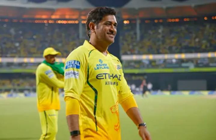 IPL 2026: चेन्नई सुपर किंग्स के आखिरी घरेलू मैच में एम.एस. धोनी ने जीता फैंस का दिल
